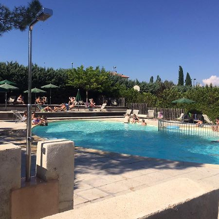 Отель Camping Forcalquier Les Routes De Provence Экстерьер фото