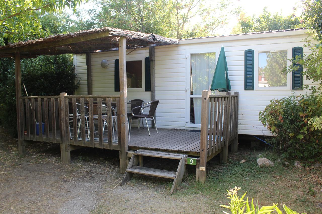 Отель Camping Forcalquier Les Routes De Provence Экстерьер фото